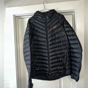 COPY - HELLY HANSEN MENS LARGE PUFFER JACKET BLACK